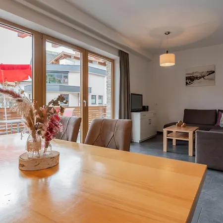 AlpenParks Appartements Maria Alm am Steinernen Meer Zimmer foto